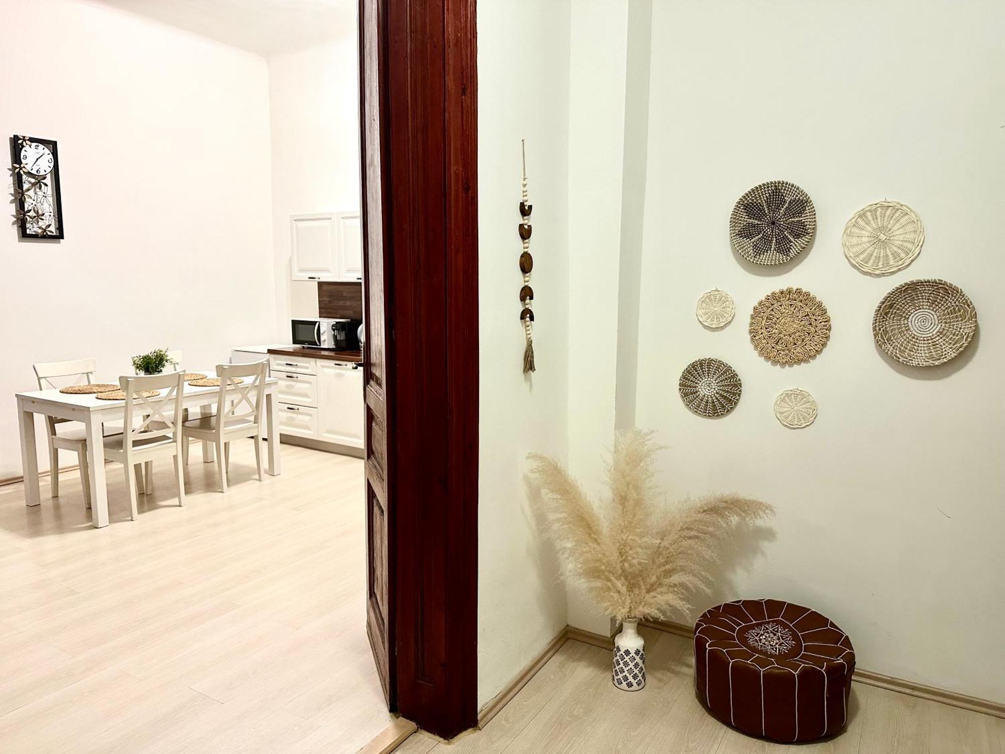 Apartment In Historical Part - Old Town Top Address Bratislava Eksteriør billede